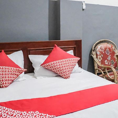 Oyo 93117 Penginapan Tiga Dara Jayapura Luaran gambar