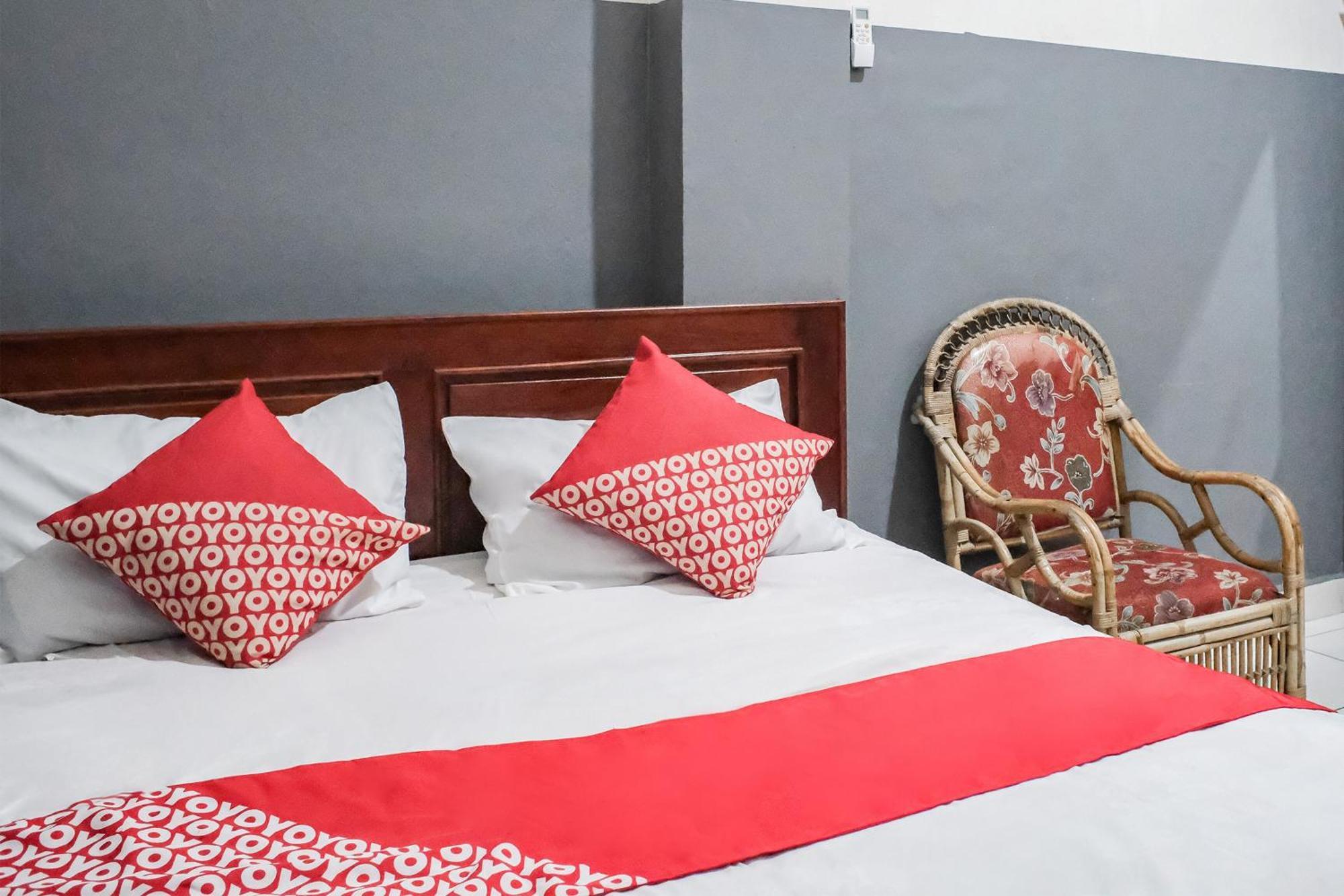 Oyo 93117 Penginapan Tiga Dara Jayapura Luaran gambar